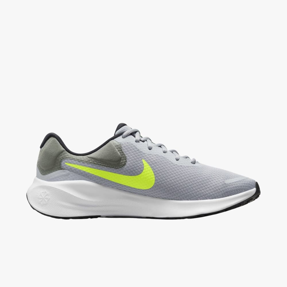 NIKE REVOLUTION 7