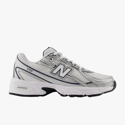 NEW BALANCE U740W2